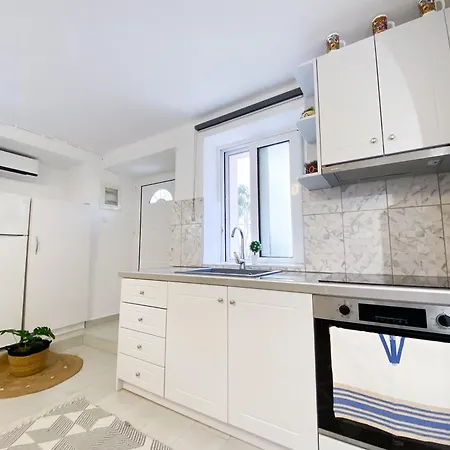 アパート Pigadia